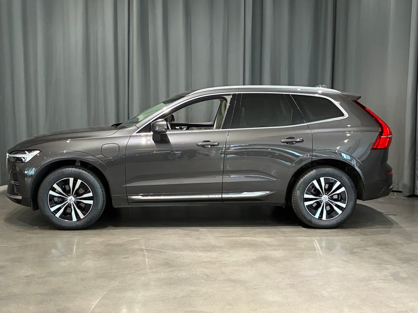 Bild 5 av Volvo XC60 Recharge T6 II Core Edition *V-HJUL/DRAG*