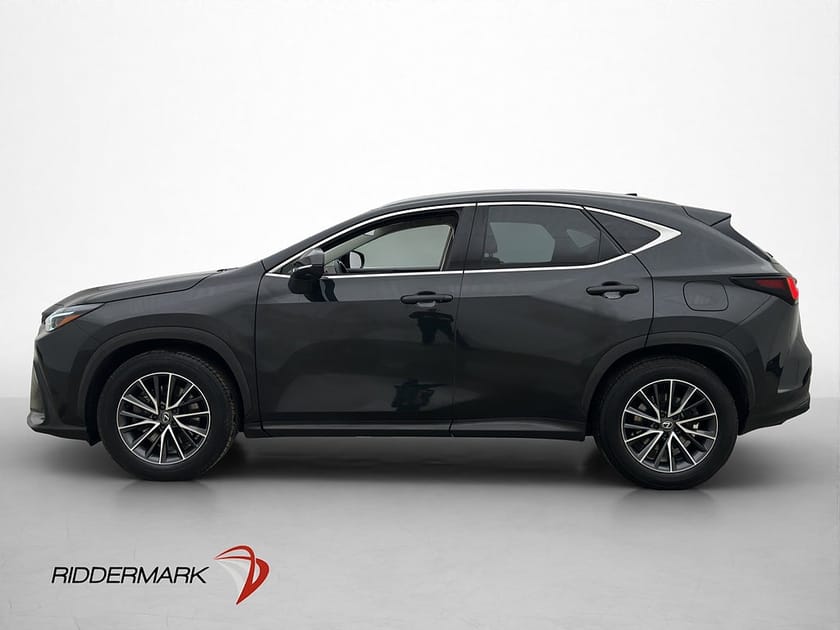 Bild 4 av Lexus NX 450h+ 450h+E-CVT Executive Drag HUD Läder 360° Keyless