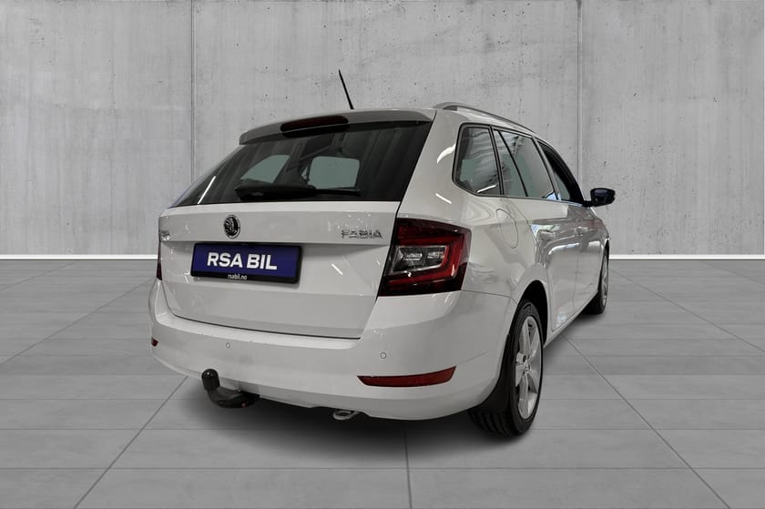 Bilde 5 av Škoda Fabia Stasjonsvogn Style 110HK, Automat, Godt utstyrt, Ryggekam, h.feste