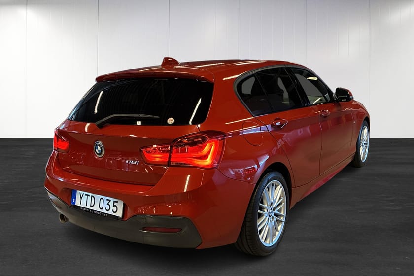 Bild 3 av BMW 118i Steptronic | M-Sport Paket |  Navi | Helläder | HIFI |