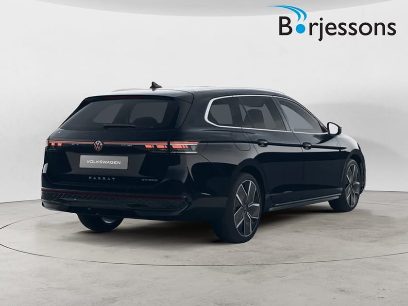 Bild 3 av Volkswagen Passat Variant eHybrid R-Line SWE edition 272 hk