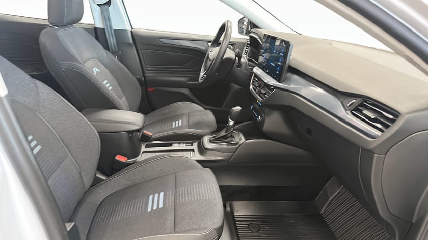 Bild 3 av Ford Focus Active Kombi E85 1.0l 125hk Automat