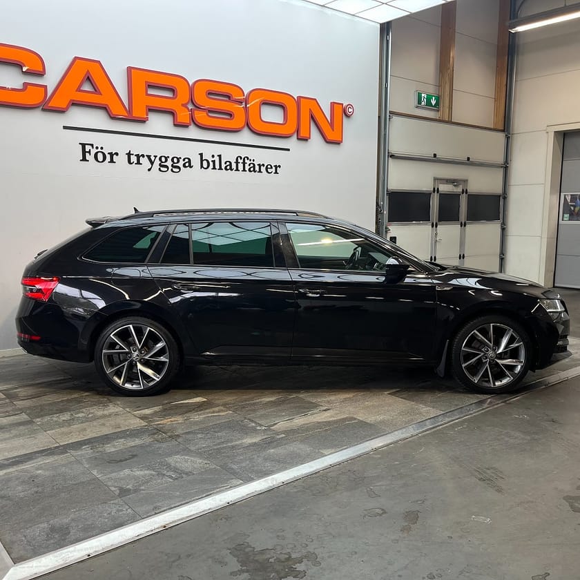 Bild 3 av Škoda Superb iV Kombi Skoda 1.4 TSI Business Sportline Backkamera Värmare Drag
