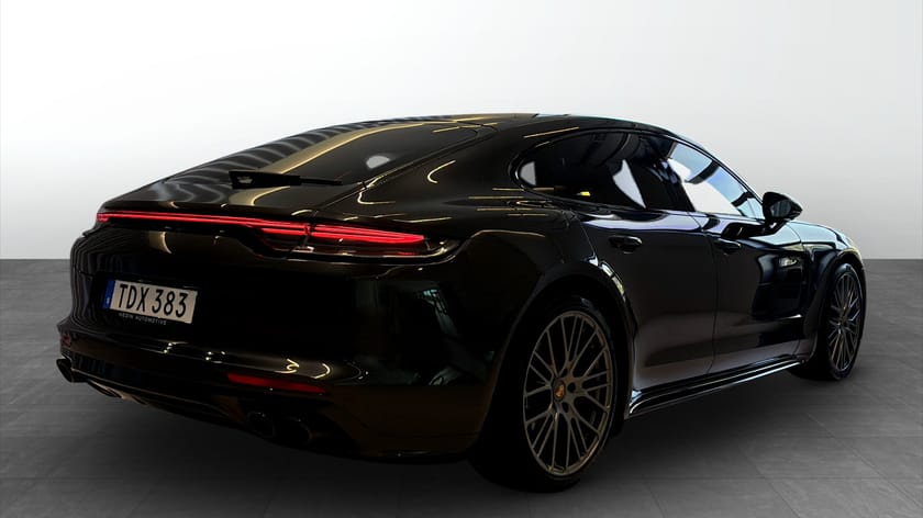 Bild 2 av Porsche Panamera 4 E-Hybrid AWD PDK Platinum Edition / 1 brukare