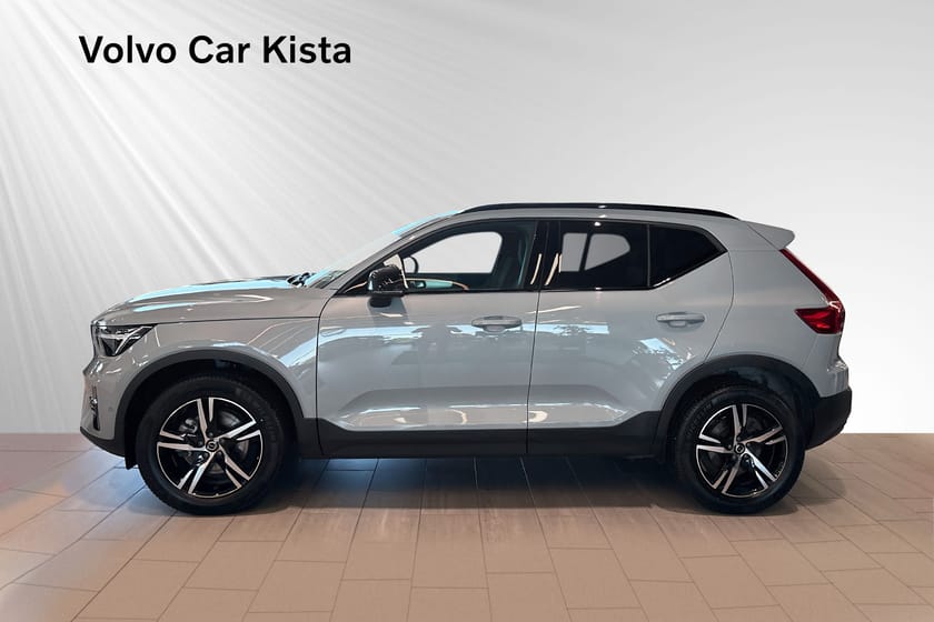 Bild 3 av Volvo XC40 B3 FWD Bensin Plus Dark Carplay 360Kamera