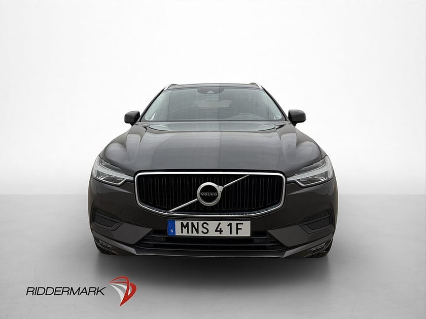 Bild 3 av Volvo XC60 B4 AWD Momentum Adv Läder Värmare Drag 197hk