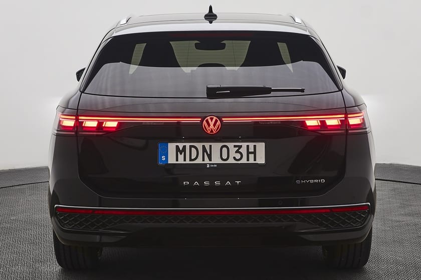Bild 4 av Volkswagen Passat Variant eHybrid 272 DSG6 R-LINE