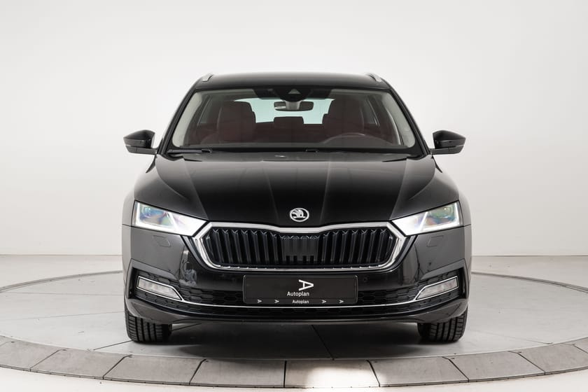 Bilde 4 av Škoda Octavia Stasjonsvogn 4x4 Krok Webasto ACC Kamera
