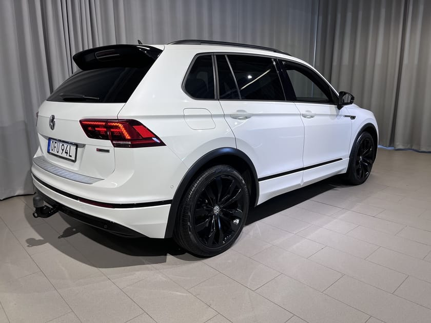 Bild 5 av Volkswagen Tiguan R-line 2.0 TDI 190hk 4M DSG, Black / Drag