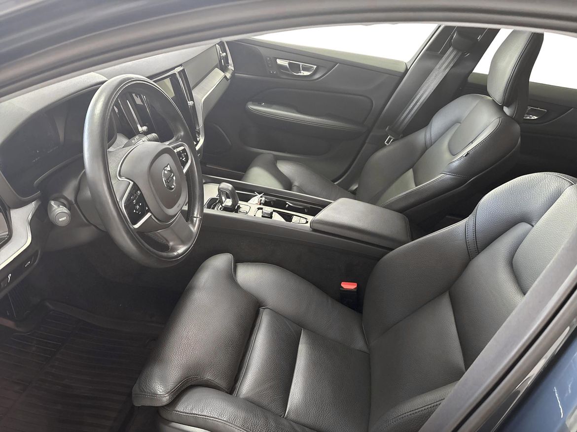 Volvo V60 2022 - miniatyr 6