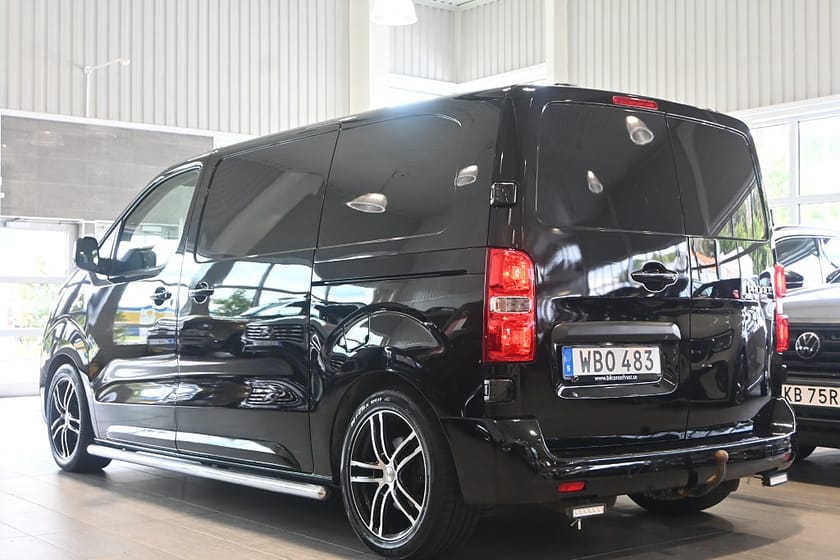 Bild 3 av Toyota Proace 2.0 D-4D 177hk Navi Värmare Drag Adaptiv farth kamera