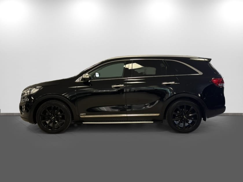Bild 4 av Kia Sorento Black Edition, Vinterhjul, drag och värmare