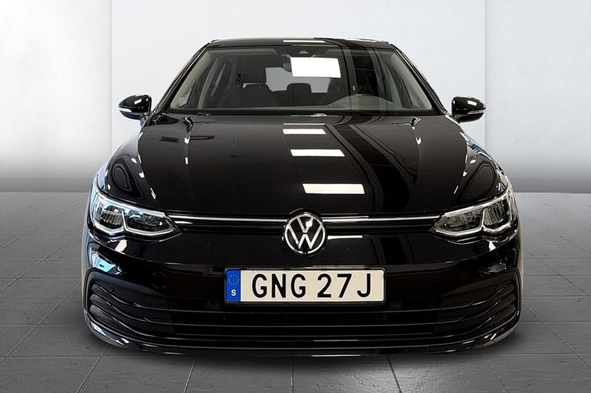 Bild 3 av Volkswagen Golf 1.0 eTSI Aut Vinterpkt Cockpit AdaptivFH 110hk