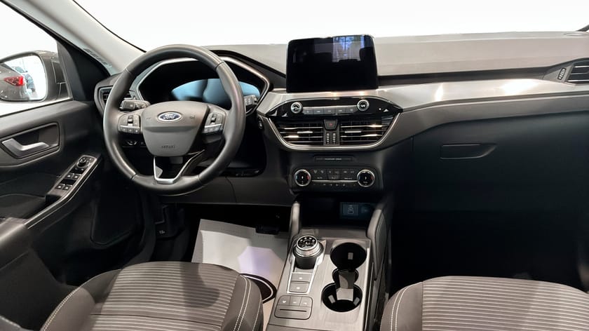 Bild 4 av Ford Kuga Plug-In Hybrid Titanium 225hk privatleasing fr. 4395 kr/mån