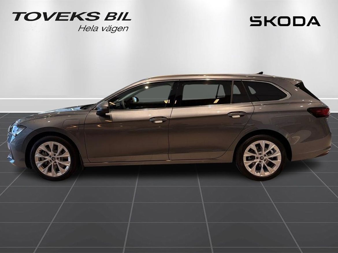 Škoda Škoda Superb iV Kombi — bild 6