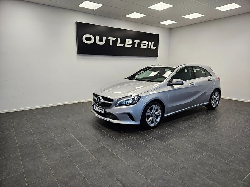 Bild 1 av Mercedes-Benz A 180 d 109hk Automat 7G-DCT Urban Line Backkamera