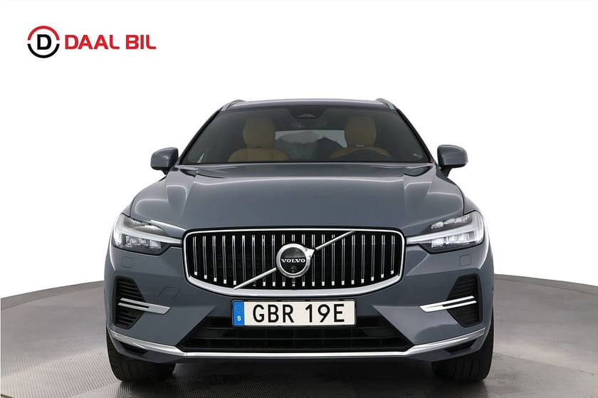 Bild 2 av Volvo XC60 RECHARGE T6 AWD 18,8kWh 350HK PLUS BRIGHT H/K® PANO 360