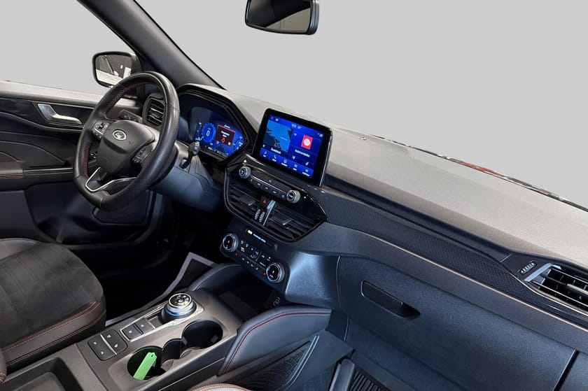 Bild 4 av Ford Kuga Plug-In Hybrid ST-Line X B&O Kamera Drag Navi