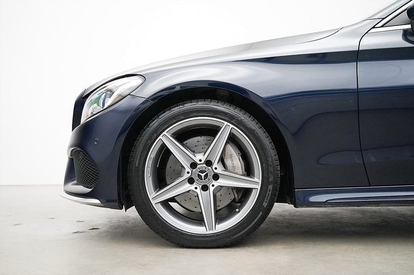 Bild 2 av Mercedes-Benz C 400 4MATIC Cabriolet / 333hk / AMG / Se Utr.