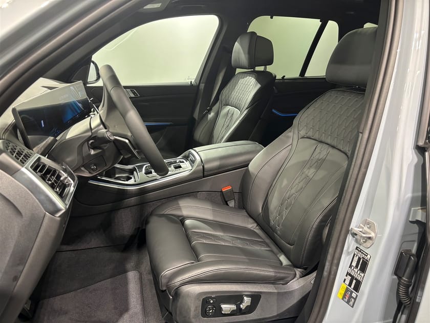 Bild 3 av BMW X5 xDrive50e M Sport Business Ed Drag DA Pro H K