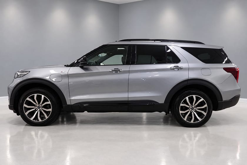 Bild 3 av Ford Explorer Plug-In Hybrid