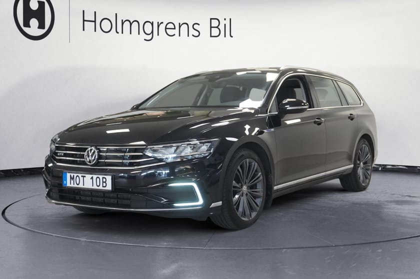 Bild 1 av Volkswagen Passat Sportscombi GTE Varaiant 218 hk Drag Backkamera 218 hk Aut