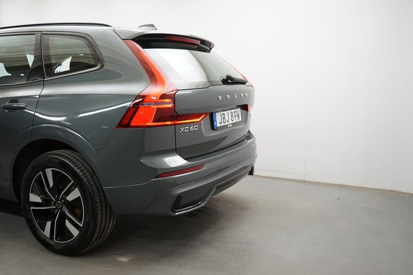 Bild 3 av Volvo XC60 T6 Plus Dark Nordic Edition, Navigation, Dragkrok, Förarstol elmanövrerad