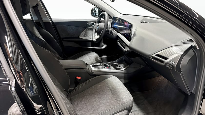 Bild 3 av BMW 120 Backkamera