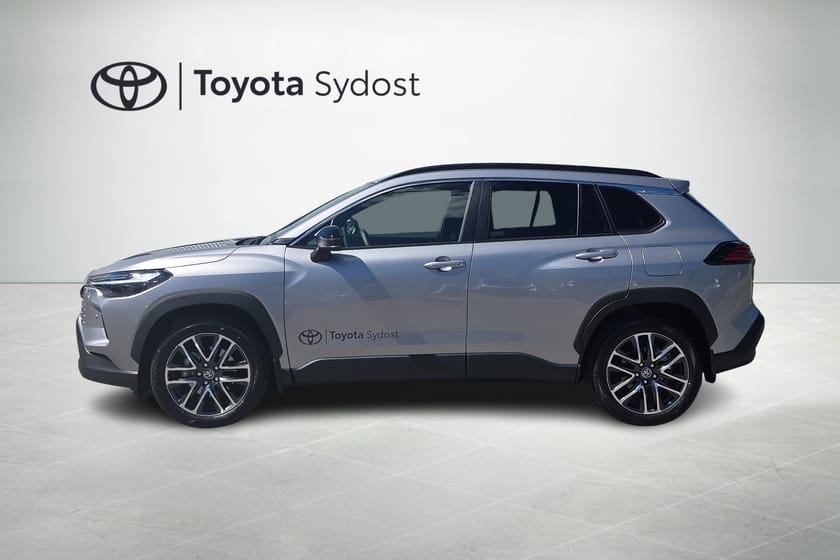 Bild 3 av Toyota Corolla Cross Hybrid AWD-i Style dragkrok (ny)
