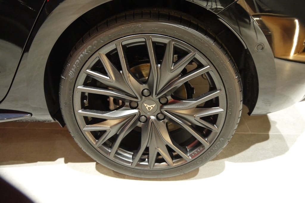 Cupra Leon 1.5 eTSI DSG Sequential, 150hp, 2026