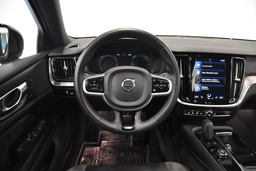 Bild 2 av Volvo V60 Recharge T6 350hk AWD VOC R-design Drag B-kam AdaptivF Rattv Navi