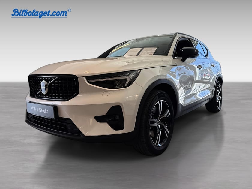 Bild 2 av Volvo XC40 B4 FWD Bensin Plus Dark