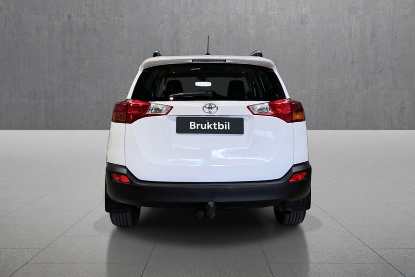 Bilde 4 av Toyota RAV4 2,2 D-4D 4WD Sense Hengerfeste