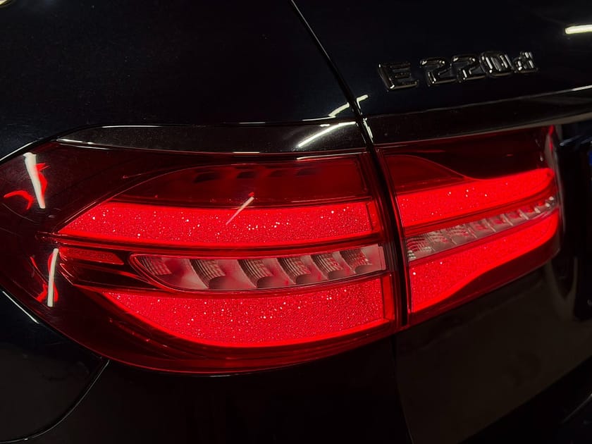 Bild 4 av Mercedes-Benz E 220 T d d|EXCLUSIVE LINE|360 KAMERA|HUD|WIDESCREEN|PANO