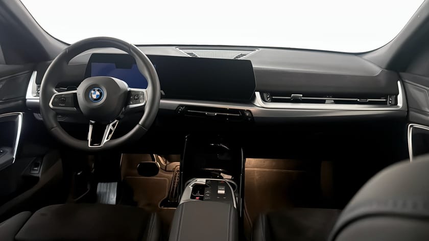 Bild 4 av BMW iX2 xDrive30 xDrive 30