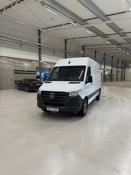 Mercedes-Benz eSprinter 55 kWh