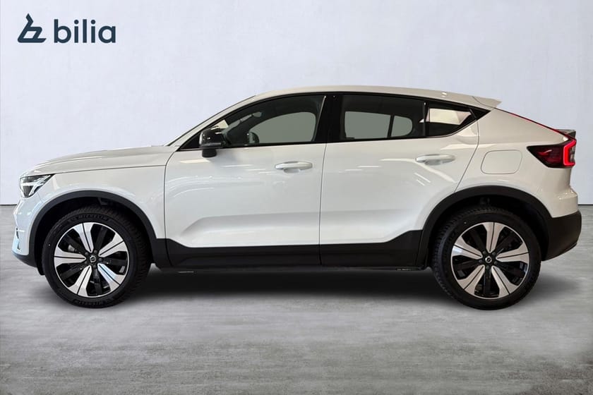 Bild 3 av Volvo C40 Recharge Plus | Elmanövrerad förarstol