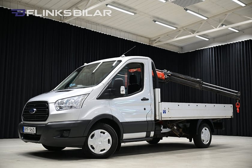 Bild 2 av Ford Transit 310 Chassi Cab 2.2 TDCi 125HK Flak|Palfinger|Kranbil|Drag|EnÄgare|Moms