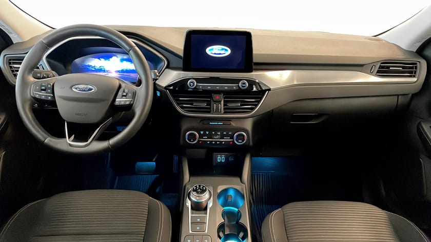 Bild 4 av Ford Kuga Plug-In Hybrid E-CVT, 225hk Titanium 225h