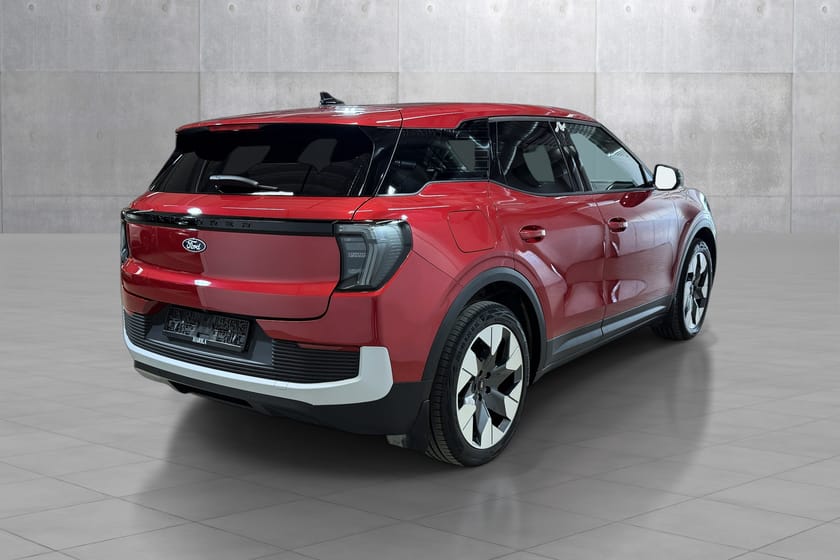 Bilde 3 av Ford Explorer EV Extended Range AWD Premium