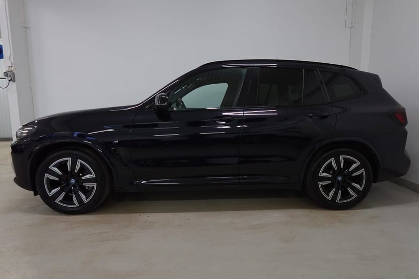 Bild 4 av BMW iX3 M Sport Drag Pano Kamera Ambient P-Värme Adap-F MOMS