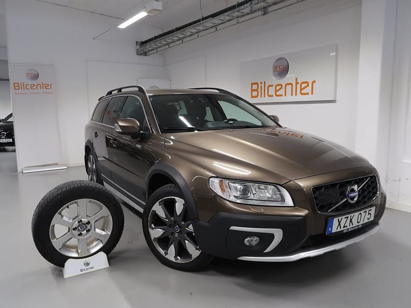 Bild 1 av Volvo XC70 D4 AWD Classic V-Däck ingår Drag-Värmare-Navi-BLIS-Adap