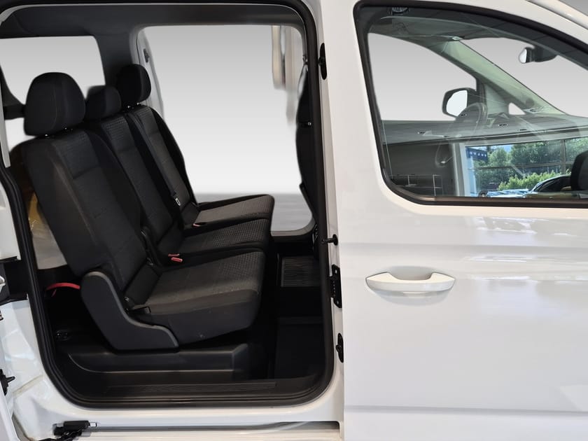 Bild 2 av Ford Grand Tourneo Connect L2 2.0D 122 Titani A FWD