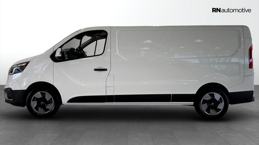Bild 2 av Renault Trafic Skåpbil L2H1 NORDIC LINE DCI 150 AUTOMAT BVA9