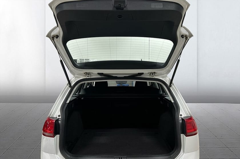 Bild 5 av Volkswagen Golf Sportscombi SC 1.4 TGI CNG Masters P-Sens AdaptivFH 110hk