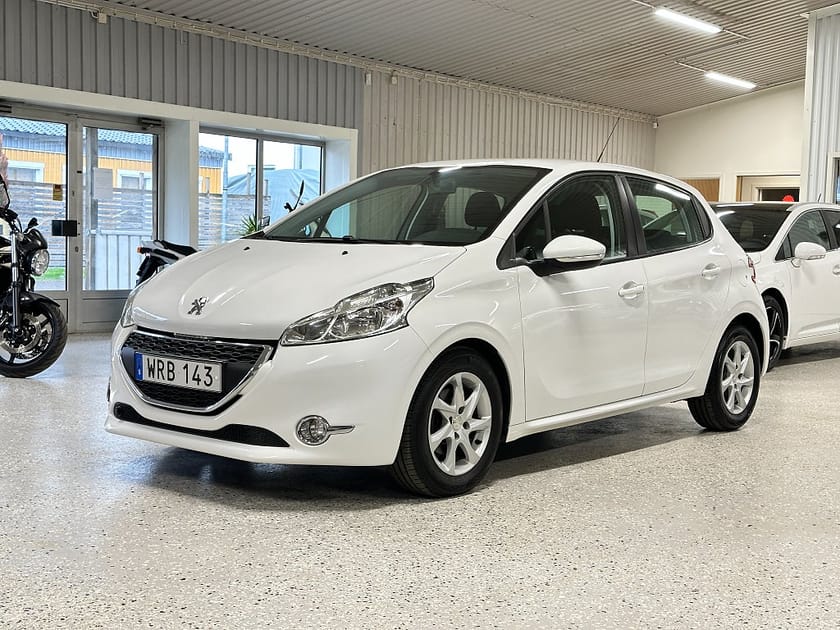 Bild 4 av Peugeot 208 5-dörrar 1.2 VTi 82 Euro 5 Kamrem bytt