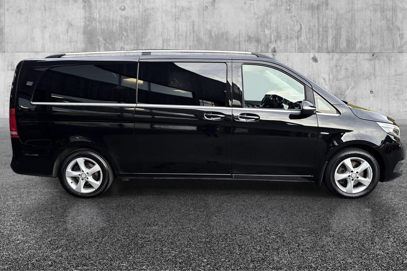 Bilde 4 av Mercedes-Benz V 250d 4MATIC 3.1t