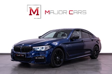 BMW 520d xDrive Sedan M Sport Cockpit Skinn Kamera Drag 190hk