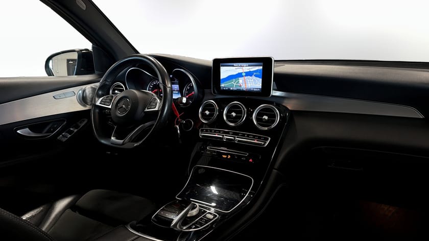 Bild 3 av Mercedes-Benz GLC 350 e 4MATIC Burmester Drag Pano NAVI Värmare