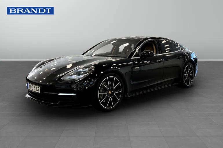 Porsche Panamera 4 E-Hybrid